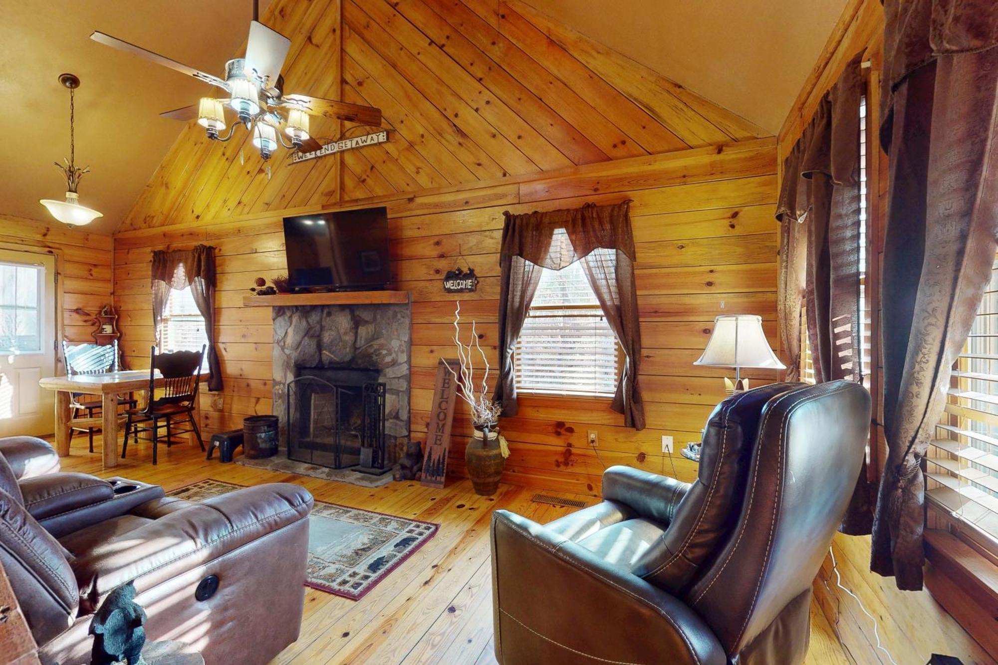 Pine Tree Lodge Sautee Nacoochee Exterior foto